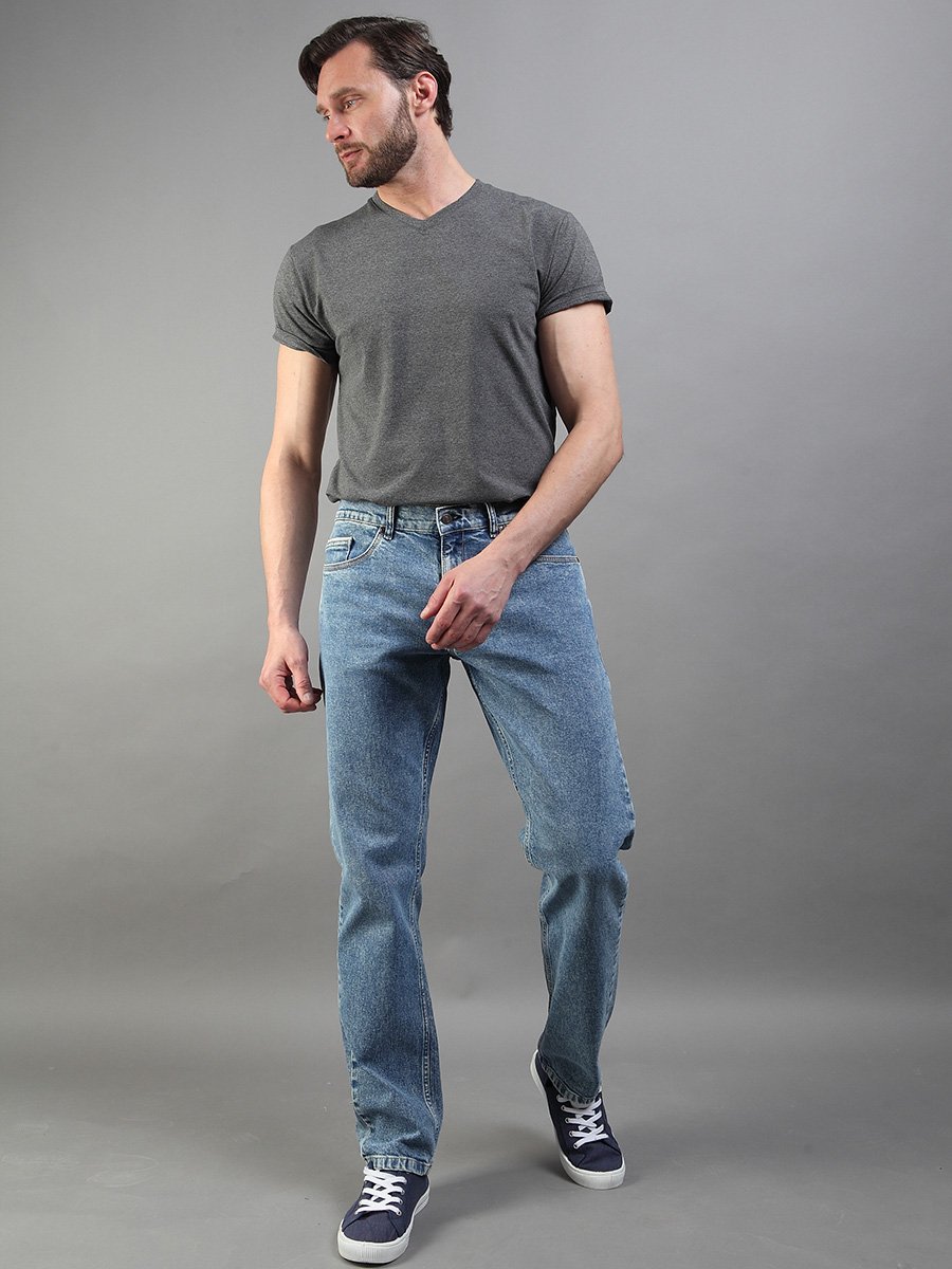 СУПЕР ЦЕНА! 1200р опт! Мужские модные джинсы с пятью карманами, в качестве отделки использована двухцветная тесьма. Посадка Regular fit (полуоблегающие по бедру), низкая высота талии спереди и высокая сзади. СУПЕР ЦЕНА! 1200р опт! Мужские модные джинсы с пятью карманами, в качестве отделки использована двухцветная тесьма. Посадка Regular fit (полуоблегающие по бедру), низкая высота талии спереди и высокая сзади.