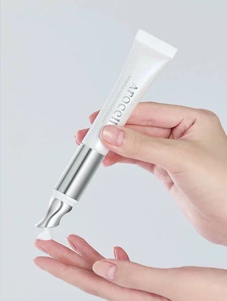 ХИТ ПРОДАЖ! Лифтинг крем для глаз с эффектом микротоков и ботулиническим пептидом ХИТ ПРОДАЖ! Лифтинг крем для глаз с эффектом микротоков и ботулиническим пептидом