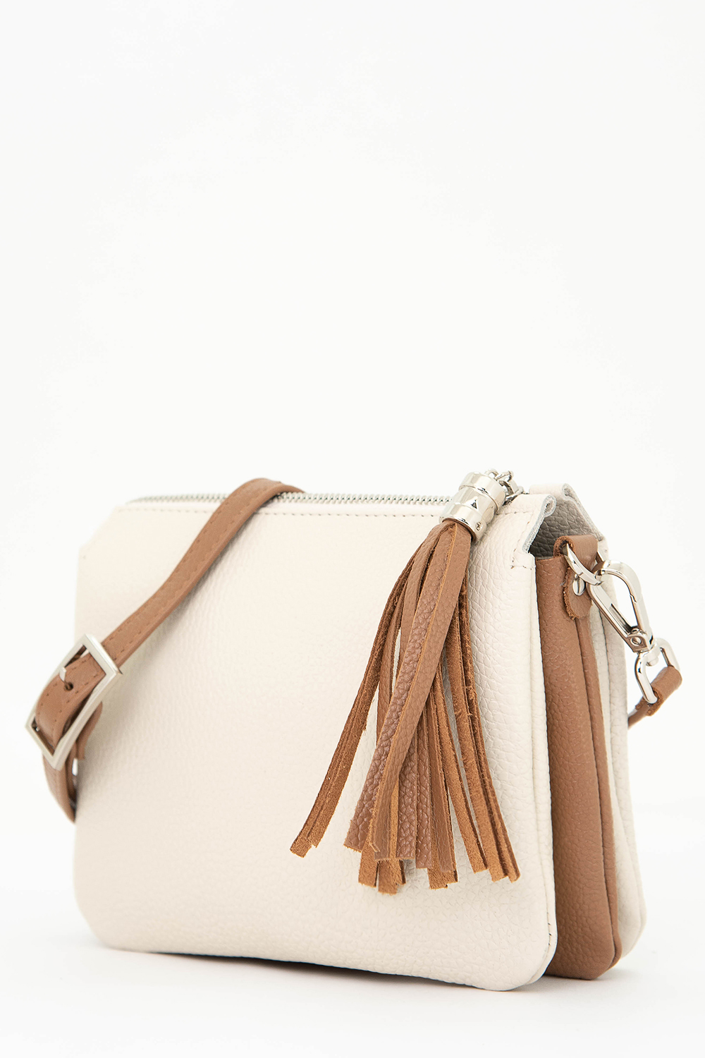 ЭТА МАЛЫШКА ВЫЗЫВАЕТ ВОСТОРГ!!! НАТУРАЛЬНАЯ КОЖА ПРЕМИУМ КЛАССА!!! Небольшая, но вмещает все самое необходимое, ТРИ ОТДЕЛЕНИЯ, очень удобная, и самое главное это КРАСОТА НА ВЕКА, она раньше вам надоест чем придет в негодность!!! ЭТА МАЛЫШКА ВЫЗЫВАЕТ ВОСТОРГ!!! НАТУРАЛЬНАЯ КОЖА ПРЕМИУМ КЛАССА!!! Небольшая, но вмещает все самое необходимое, ТРИ ОТДЕЛЕНИЯ, очень удобная, и самое главное это КРАСОТА НА ВЕКА, она раньше вам надоест чем придет в негодность!!!