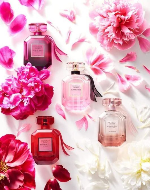 Victorias Secret. Деликатный нежный аромат представляет собой обновленную, концентрированную версию парфюма Victorias Secret Bombshell, которая характерна еще более сексуальным обольстительным характером. Victorias Secret. Деликатный нежный аромат представляет собой обновленную, концентрированную версию парфюма Victorias Secret Bombshell, которая характерна еще более сексуальным обольстительным характером.