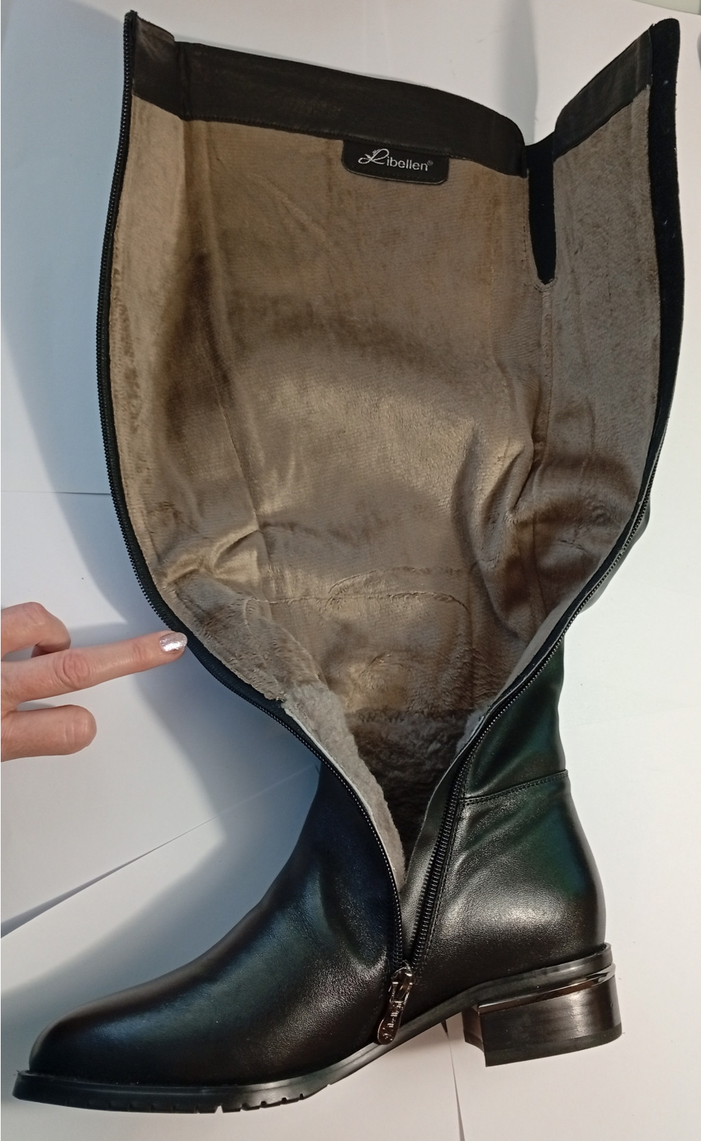 ПРИСТРОЮ САПОГИ 38 ЕВРОЗИМА натуральная кожа и натуральный мех. Отпрака в любой ЦР ПРИСТРОЮ САПОГИ 38 ЕВРОЗИМА натуральная кожа и натуральный мех. Отпрака в любой ЦР