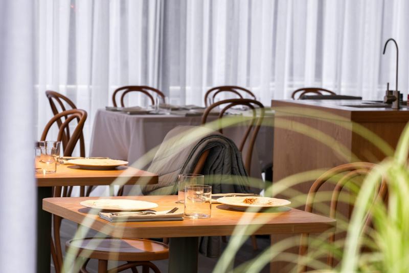 Чтобы сделать вечер по-настоящему волшебным, выберите Sage — ресторан с уникальной атмосферой Чтобы сделать вечер по-настоящему волшебным, выберите Sage — ресторан с уникальной атмосферой