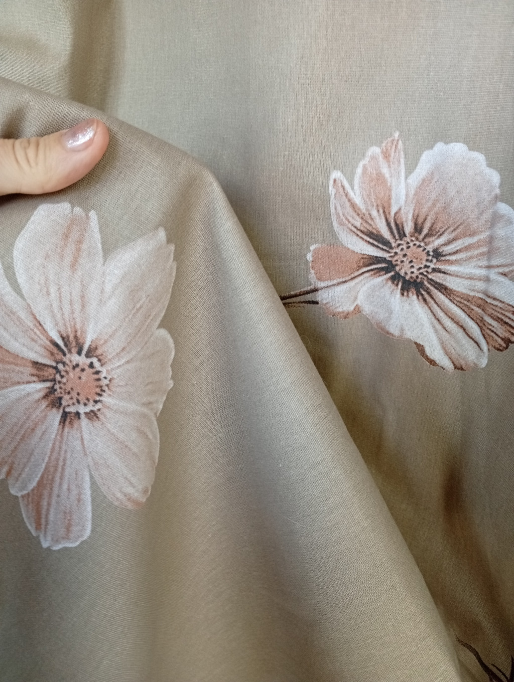 ПРИСТРОЮ ОТРЕЗ ПОПЛИН 4 метра ХОРОШАЯ КЛАССИЧЕСКАЯ БЕЖЕВАЯ РАСЦВЕТКА ПРИСТРОЮ ОТРЕЗ ПОПЛИН 4 метра ХОРОШАЯ КЛАССИЧЕСКАЯ БЕЖЕВАЯ РАСЦВЕТКА