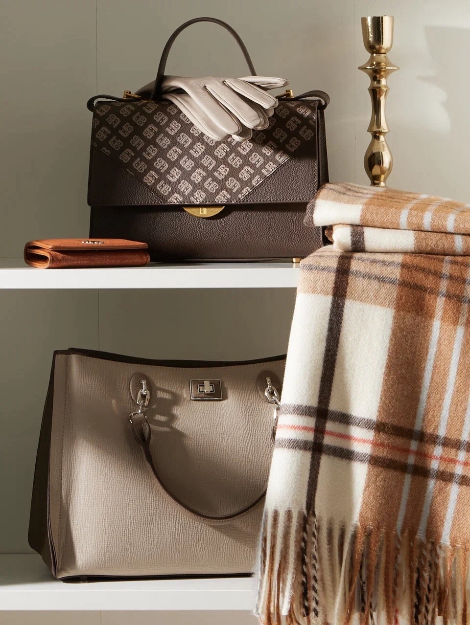 Grett@. Сумки, платки, перчатки, одежда, зонты, солнцезащитные очки итальянских брендов Eleg@nzz@, L@bbr@, P@li0. Новая коллекция осень/зима! Распродажа. В.9/25 Grett@. Сумки, платки, перчатки, одежда, зонты, солнцезащитные очки итальянских брендов Eleg@nzz@, L@bbr@, P@li0. Новая коллекция осень/зима! Распродажа. В.9/25