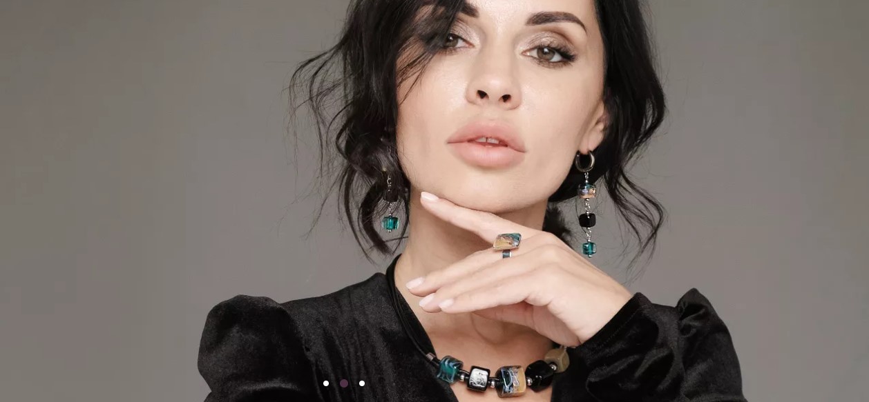 Vloes - неповторимые украшения из муранского стекла. Тренды 2026. Все стили, формы и цвета. Изысканные и роскошные, яркие и современные! В.2/25 Vloes - неповторимые украшения из муранского стекла. Тренды 2026. Все стили, формы и цвета. Изысканные и роскошные, яркие и современные! В.2/25