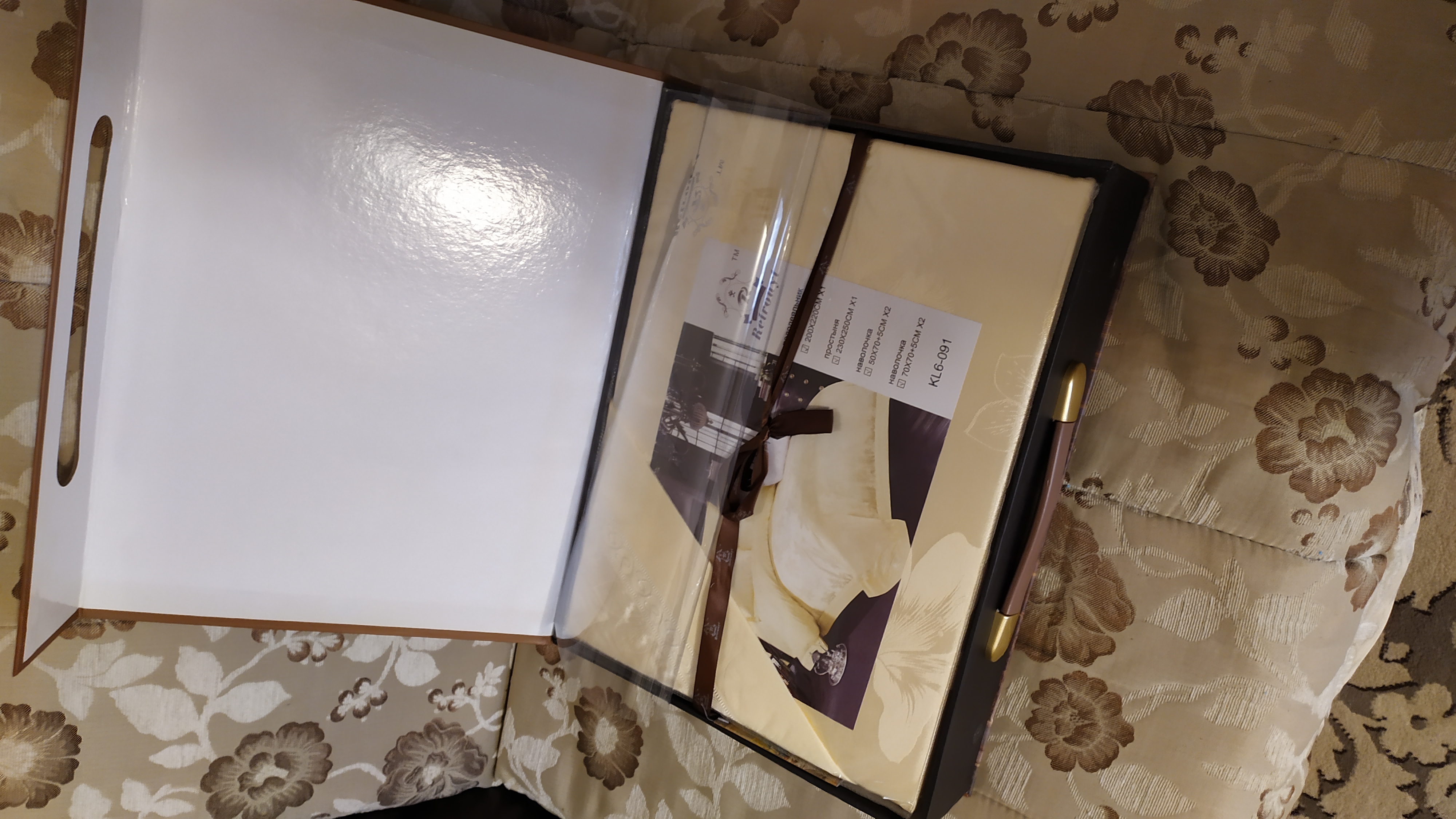 ПО ТАКОЙ ВЫГОДНОЙ ЦЕНЕ ОСТАЛИСЬ 10 ШТ! Я в восторге. Полностью ещё не распаковывали, но всё открыли, пощупали. Бельё высокого класса. Я в тканях разбираюсь. ПО ТАКОЙ ВЫГОДНОЙ ЦЕНЕ ОСТАЛИСЬ 10 ШТ! Я в восторге. Полностью ещё не распаковывали, но всё открыли, пощупали. Бельё высокого класса. Я в тканях разбираюсь.