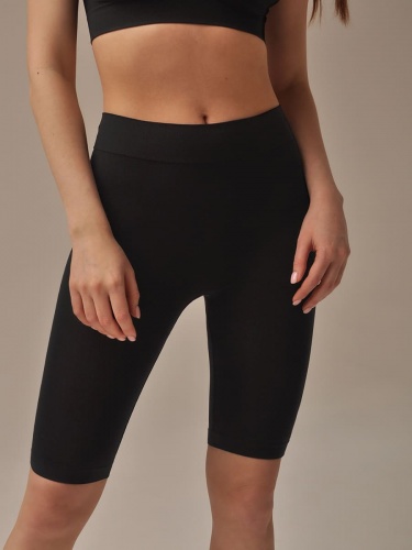 Пошла искать велосипедки на СП. Не влажу я с 52 р-м в свой любимый MY! Так удивительно, но везде хлопок и вискоза, которые я бы как верхнюю одежду, а тем более в зал не одела( Пошла искать велосипедки на СП. Не влажу я с 52 р-м в свой любимый MY! Так удивительно, но везде хлопок и вискоза, которые я бы как верхнюю одежду, а тем более в зал не одела(