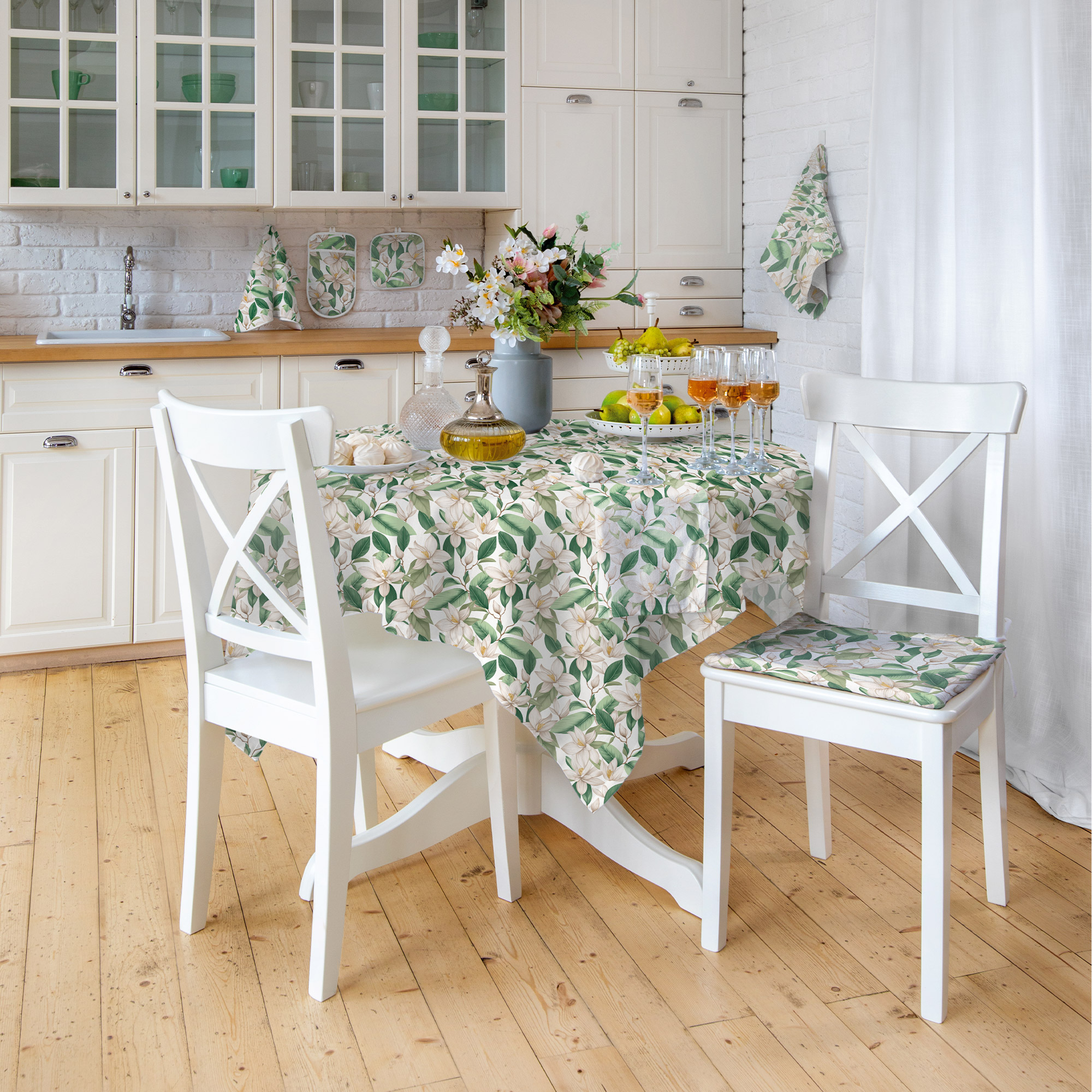 Уют начинается с мелочей. Полотенце, пледы, покрывала, пододеяльники и наволочки. Уют начинается с мелочей. Полотенце, пледы, покрывала, пододеяльники и наволочки.