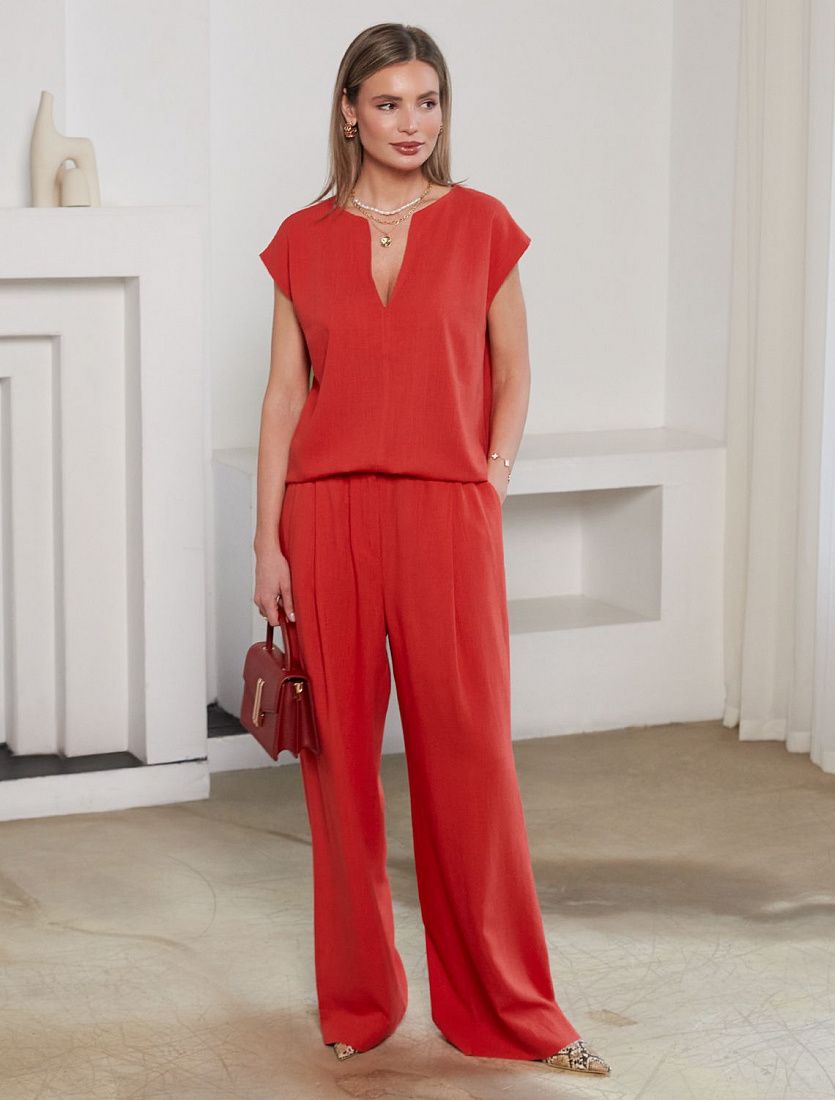 Новинки сегодня - лаконичная капсула из вискозы со льном. В этой коллекции всё, что нужно для теплой весны и лета: топы, блузки, брюки и платья, которые гармонично впишутся, как в городской шик, так и отдых на побережье. Новинки сегодня - лаконичная капсула из вискозы со льном. В этой коллекции всё, что нужно для теплой весны и лета: топы, блузки, брюки и платья, которые гармонично впишутся, как в городской шик, так и отдых на побережье.