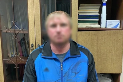 Полицейские изъяли наркотики и растения мака у жителя Благовещенска