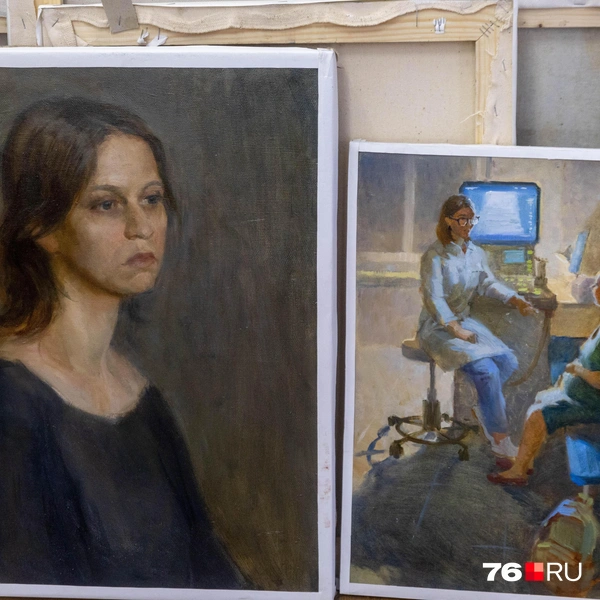 Портреты пишутся с моделей, позировать часто приходится не один день | Источник: Артем Бауман / 76.RU