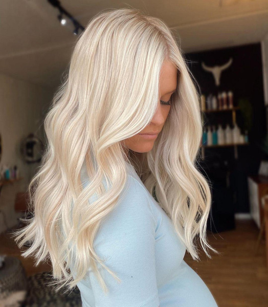 Монохромный блонд — красивый тренд в окрашивании волос для тех, кто устал от балаяжа и омбре