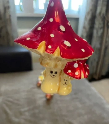 Такое счастье на елке стоит дорого | Источник: avito.ru