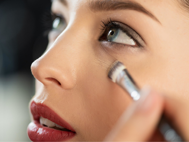Смывать не придется: 8 секретных приемов, которые помогут исправить неудачный макияж