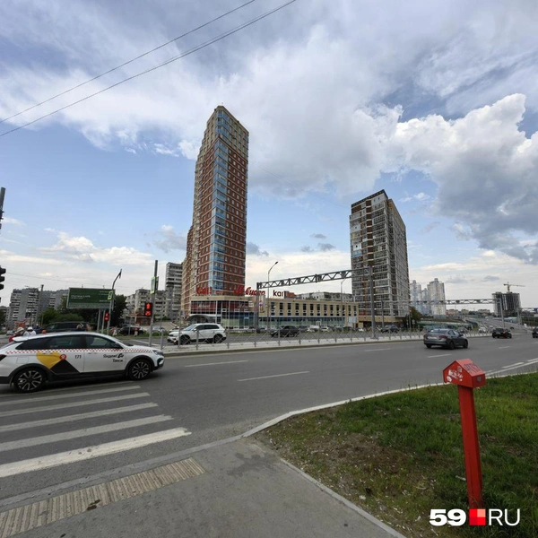 Рядом растут новостройки | Источник: Василина Любимова / 59.RU