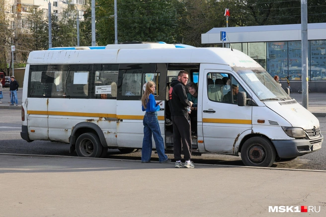 Публикуем полный список маршрутов автобусов в Московской области, которые будут работать до 03:00 в Пасхальную ночь с 19 на 20 апреля | Источник: Артем Устюжанин / MSK1.RU