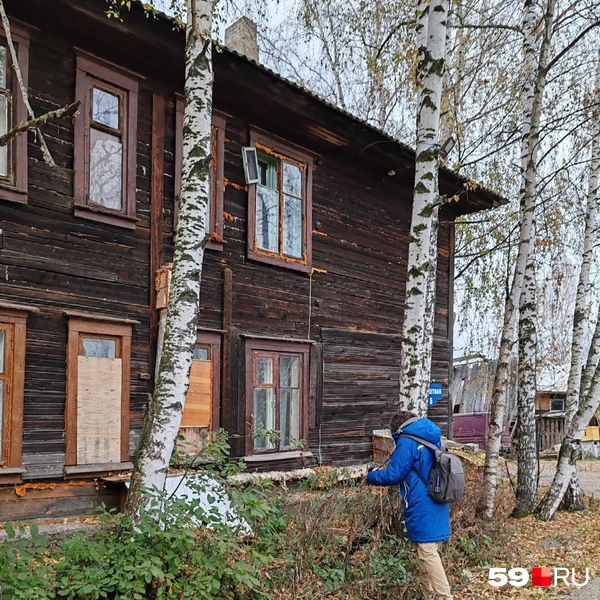 Тимофей очень любил фотографировать заброшенные дома | Источник: архив редакции 59.RU