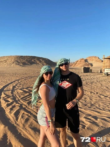 Арафатка — обязательный атрибут одежды в пустыне | Источник: из личного архива Таши Лобовой