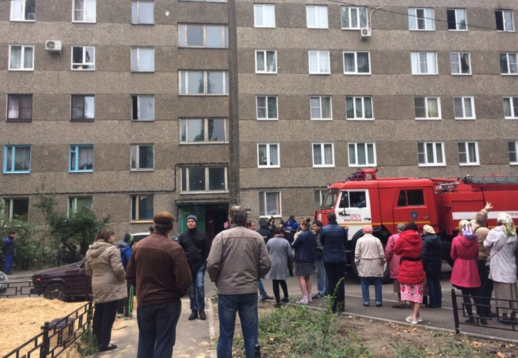 В Воронеже жильцы многоэтажки вместо тепла получили по батареям ток