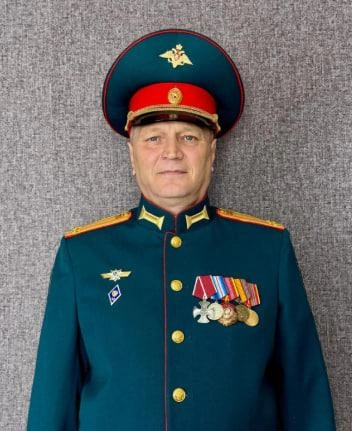 Сергей в парадной форме | Источник: Александр Ермолаев