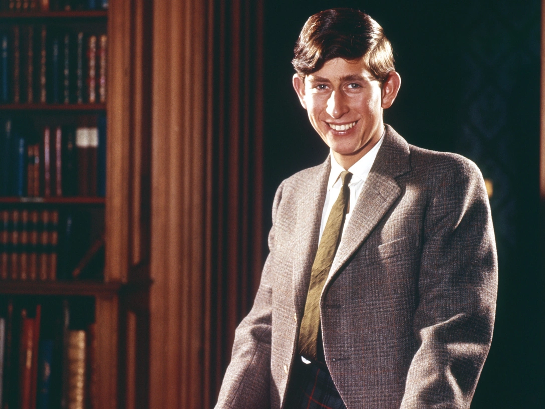 Портрет принца Чарльза, сделанный к его 18-летию, 14 ноября 1966 | marieclaire.ru