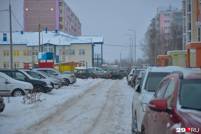 Акция с уборкой от снега не распространяется на дворы | Источник: Иван Митюшёв