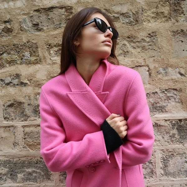 Какой стала самая красивая девочка в мире, которую раньше обожали все: 20 честных фото | Источник: соцсети