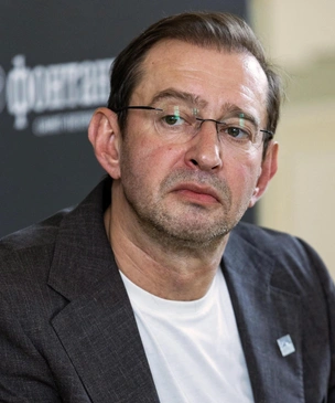 СМИ сообщили, что Константина Хабенского экстренно госпитализировали в Москве. А что было на самом деле?