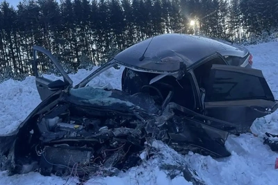 В Удмуртии два человека погибли в столкновении автомобилей