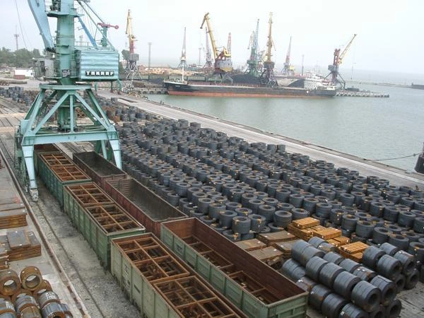 Таганрогский морской порт называют южными торговыми воротами России | Источник: Таганрогский морской торговый порт / seaport.ru