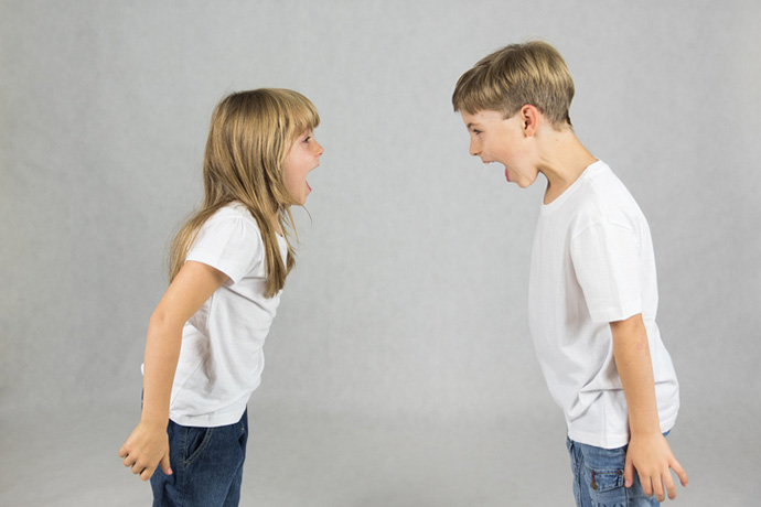 У детей конфликт: надо ли вмешиваться родителям?