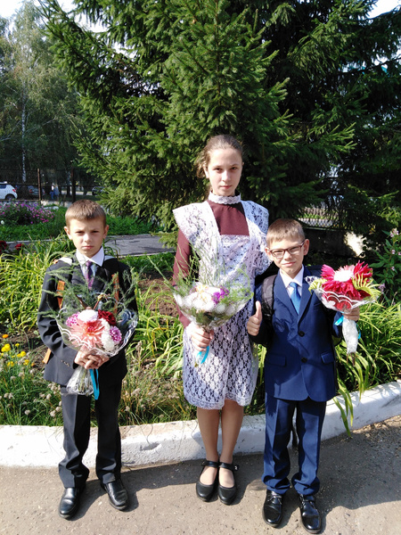 Ульяна Куклова с братьми