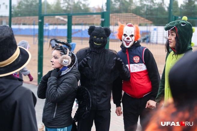 В толпе обнаружился еще один Пеннивайз
