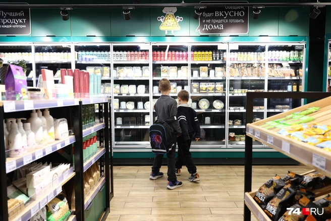 Юных посетителей смена вывесок вообще не интересует | Источник: Наталья Лапцевич