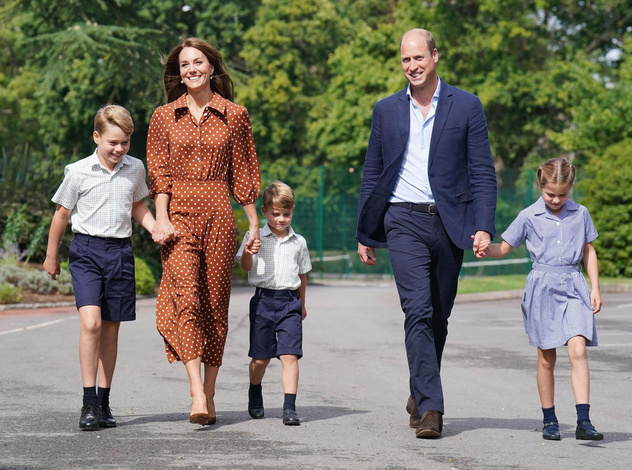 Особый мальчик: почему принц Луи пошел в школу позже Шарлотты и Джорджа