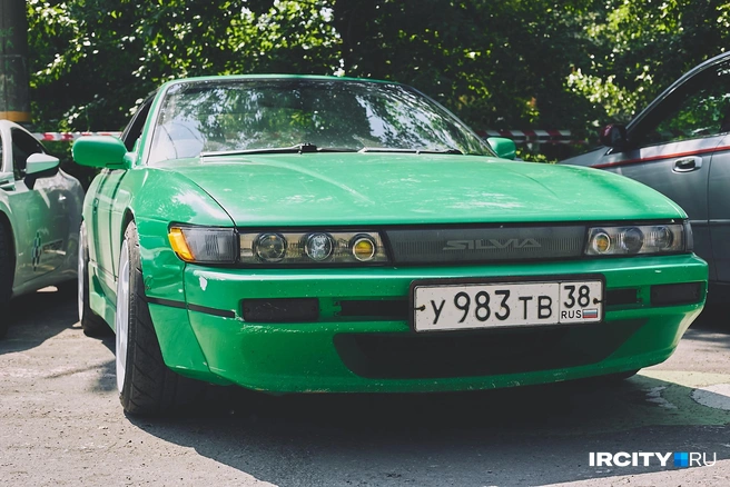 А здесь опытный и проверенный временем Nissan Silvia | Источник: Даниил Конин / «ИрСити»