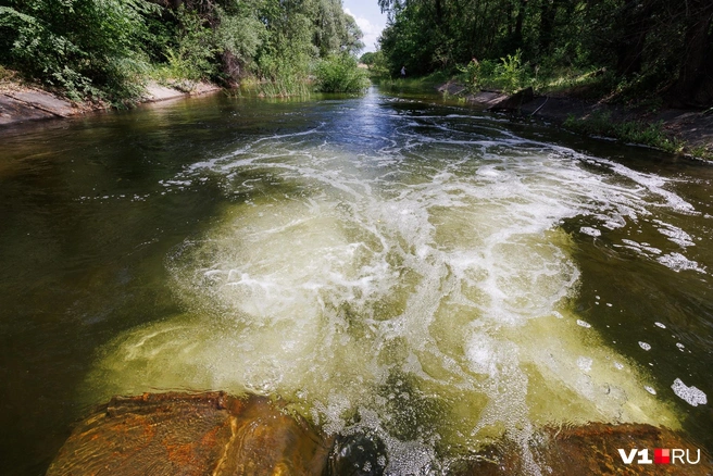 Дополнительно планируется закачать 1,8 миллиона кубов воды | Источник: Алексей Волхонский / V1.RU