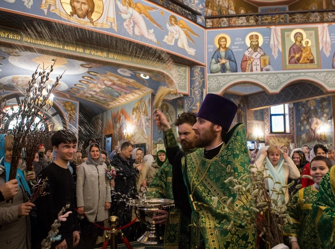 Источник: Свято Троицкий кафедральный собор города Сургута / Вконтакте
