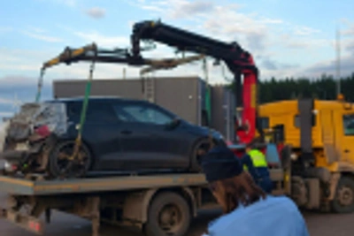 В Азнакаево арестовали автомобиль должника с долгом 2,4 млн рублей