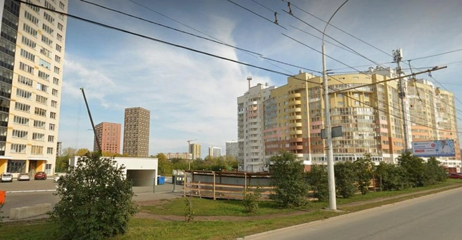 Гостиницу построят между домами на Щербакова, 18 и 20 | Источник: «Яндекс Карты»
