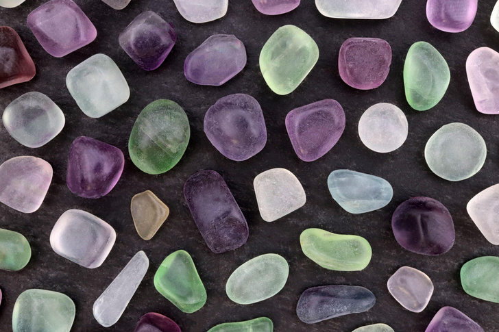 Радуга в камне: что надо знать о цветном минерале флюорите
