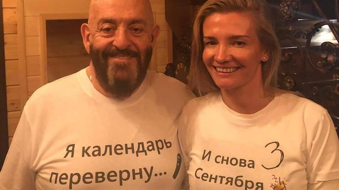 И снова 3 сентября: что на самом деле заставляет каждый год слушать хит Шуфутинского