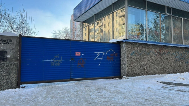 Предметом спора стал хоздвор и закрытый дебаркадер | Источник: предоставил Дмитрий Букреев