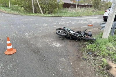 В Оренбуржье подросток на мопеде попал в ДТП с «Маздой»