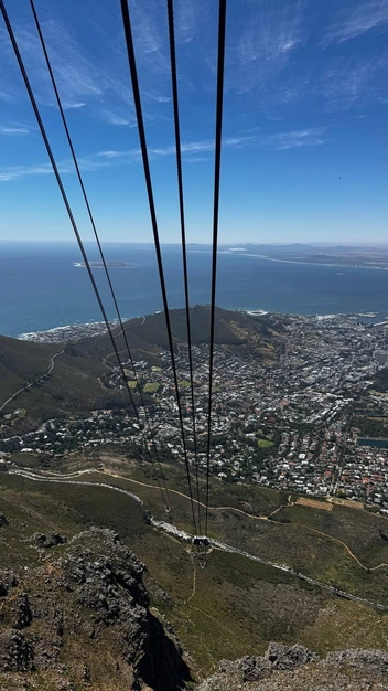 Так выглядит спуск с горы | Источник: Евгения Дегтянникова