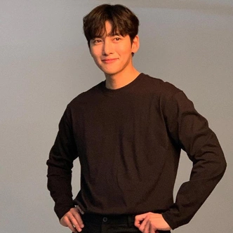 Источник: @jichangwook