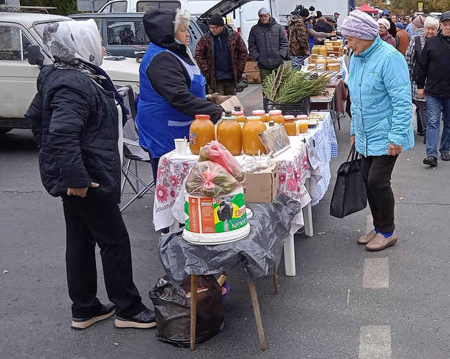 Сладкий продукт пользуется стабильным спросом у горожан | Источник: Дмитрий Сильнов / 173. RU