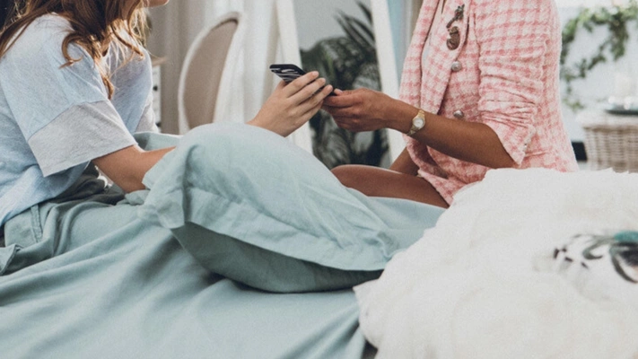 [quiz] Угадай, это кадр из испанской «Моей вины» или британской