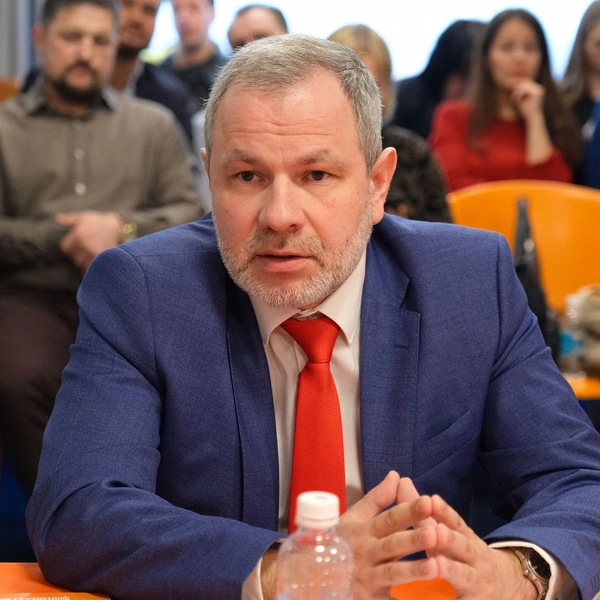 Александр Хайкинсон, директор департамента по работе с клиентами среднего и малого бизнеса Санкт-Петербургского филиала ПСБ  | Источник: Анжела Мнацаканян/ «Фонтанка.ру»