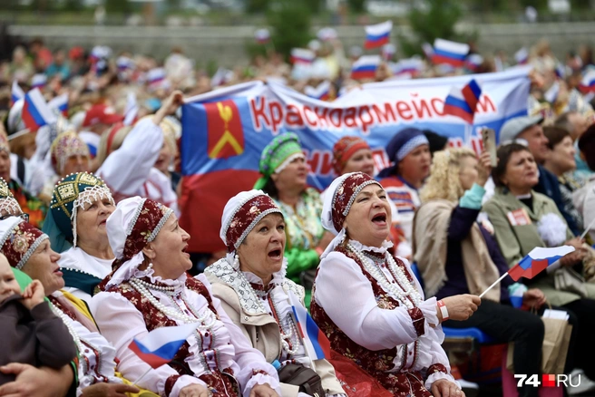 Поэтому многие песни знает абсолютное большинство зрителей | Источник: Михаил Шилкин